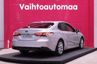 Toyota Camry vaihtoauto