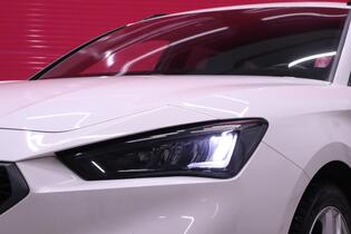 SEAT Leon Sportstourer vaihtoauto