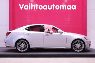 Lexus IS vaihtoauto