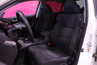 Honda Accord vaihtoauto