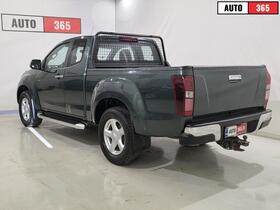 Isuzu D-Max vaihtoauto