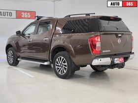 Nissan Navara vaihtoauto