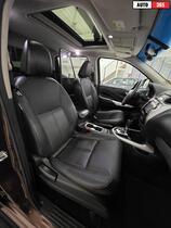 Nissan Navara vaihtoauto