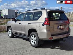 Toyota Land Cruiser vaihtoauto