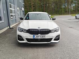 BMW 330 vaihtoauto