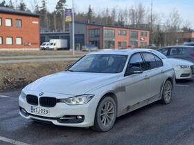 BMW 320 vaihtoauto