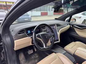 Tesla Model X vaihtoauto