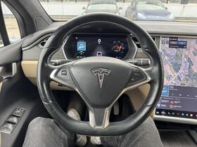 Tesla Model X vaihtoauto