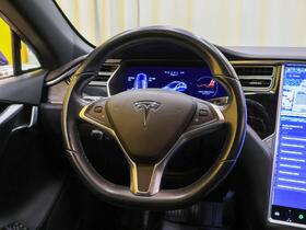 Tesla Model S vaihtoauto