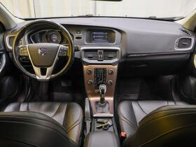 Volvo V40 Cross Country vaihtoauto