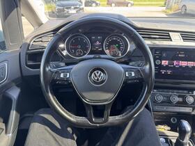 Volkswagen Touran vaihtoauto