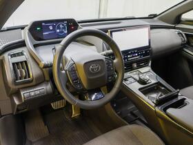Toyota bZ4X vaihtoauto