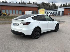 Tesla Model Y vaihtoauto