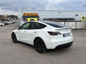 Tesla Model Y vaihtoauto