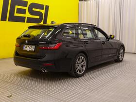 BMW 330 vaihtoauto