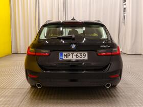 BMW 330 vaihtoauto