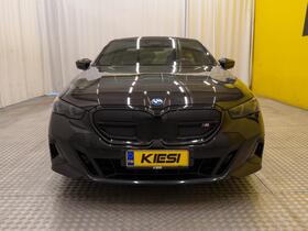BMW i5 M60 vaihtoauto