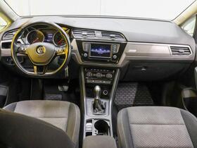 Volkswagen Touran vaihtoauto