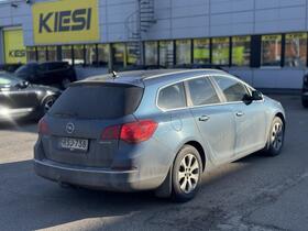 Opel Astra vaihtoauto