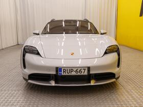 Porsche Taycan vaihtoauto