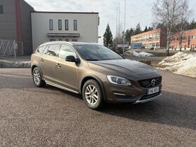 Volvo V60 Cross Country vaihtoauto