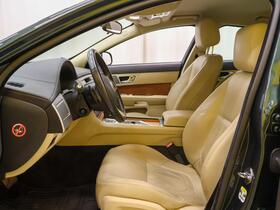 Jaguar XF vaihtoauto