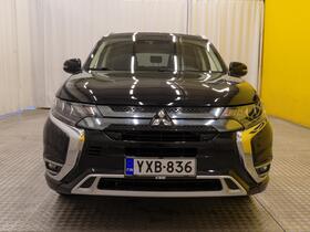Mitsubishi Outlander PHEV vaihtoauto
