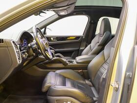 Porsche Cayenne vaihtoauto