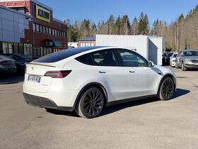 Tesla Model Y vaihtoauto