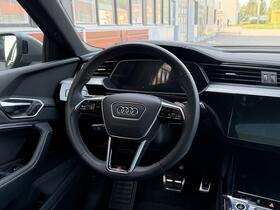 Audi Q8 e-tron vaihtoauto