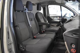 Ford Tourneo Custom vaihtoauto