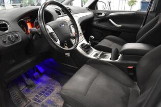 Ford S-MAX vaihtoauto