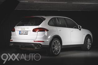 Porsche Cayenne vaihtoauto