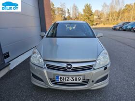 Opel Astra vaihtoauto