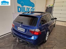 BMW 330 vaihtoauto