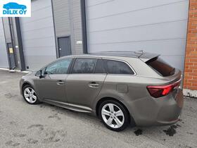 Toyota Avensis vaihtoauto