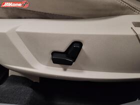 Chrysler 300C vaihtoauto