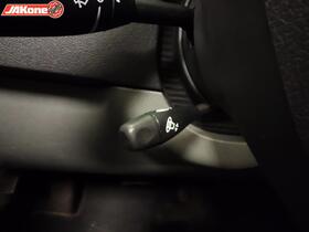 Chrysler 300C vaihtoauto