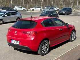 Alfa Romeo Giulietta vaihtoauto