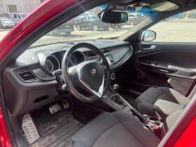 Alfa Romeo Giulietta vaihtoauto