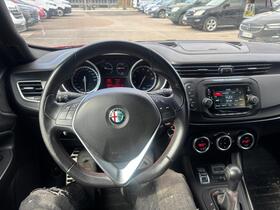 Alfa Romeo Giulietta vaihtoauto