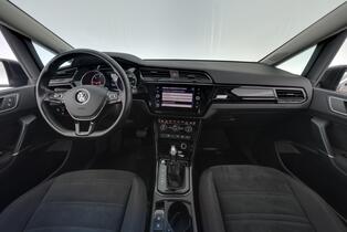 Volkswagen Touran vaihtoauto