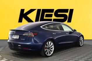 Tesla Model 3 vaihtoauto