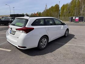 Toyota Auris vaihtoauto