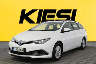 Toyota Auris vaihtoauto