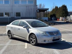 Toyota Avensis vaihtoauto