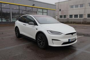 Tesla Model X vaihtoauto