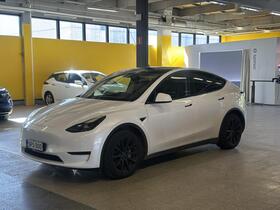 Tesla Model Y vaihtoauto