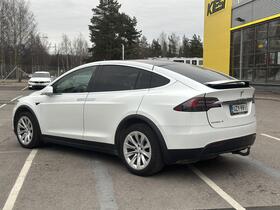 Tesla Model X vaihtoauto