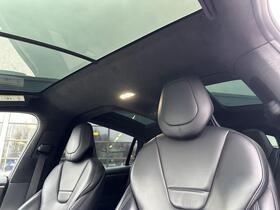 Tesla Model X vaihtoauto